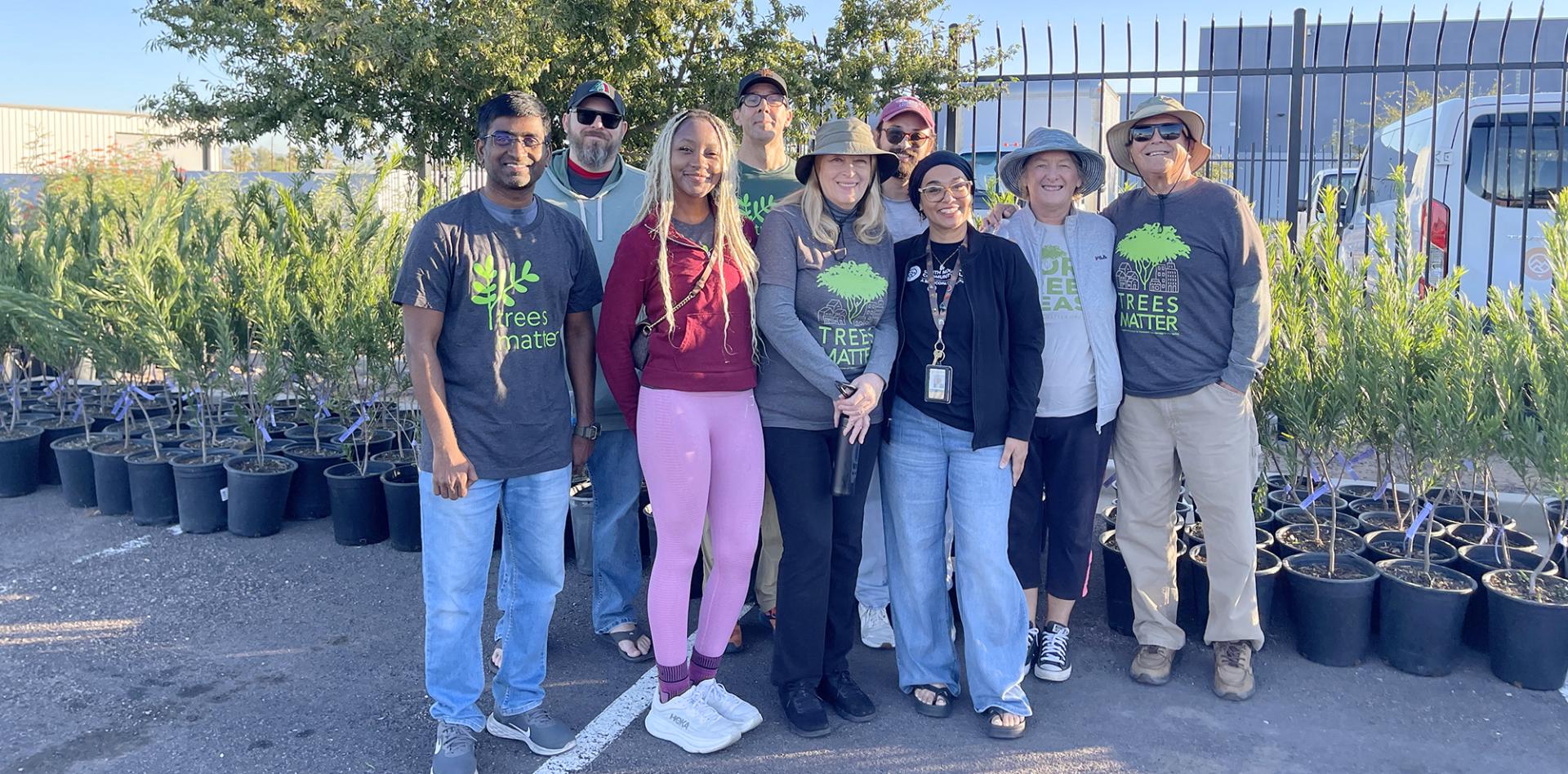 SMCC Sustainability Committee Helps Distribute Nearly 2,000 Free Trees to Community