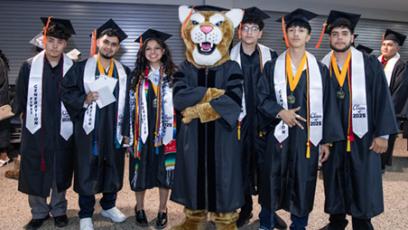 Cougie and grads